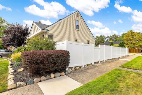 Exterior - 204 Chippewa, Clawson, MI 48017 photo 10 of 11