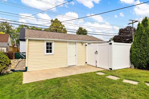 Exterior - 204 Chippewa, Clawson, MI 48017 photo 7 of 11