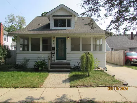 202 Michigan, Holly, MI 48442