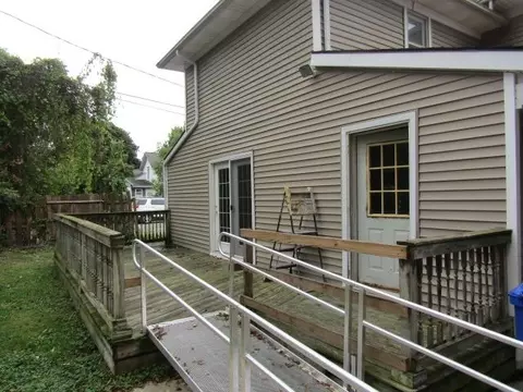 618 River, Owosso, MI 48867 photo 2