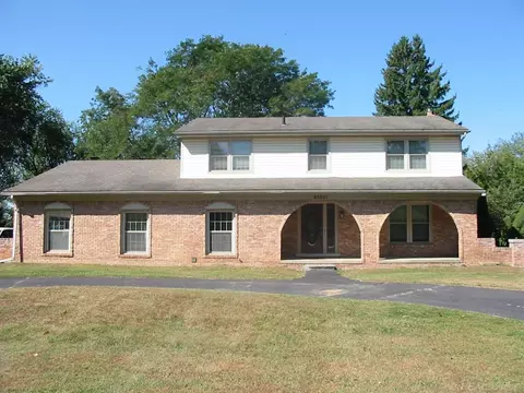 61561 N North Rdg, Washington Township, MI 48094