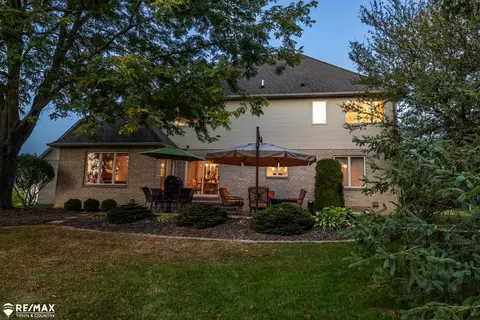 1398 Highland Mdws, Flint, MI 48532 photo 30