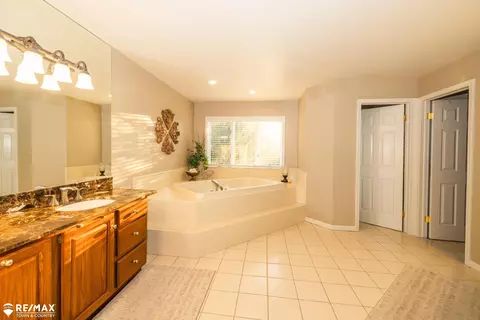 1398 Highland Mdws, Flint, MI 48532 photo 18