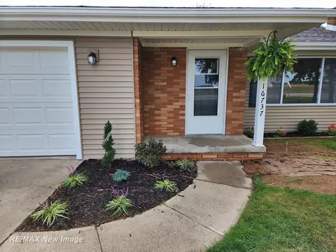 16737 Gratiot, Hemlock, MI 48626 photo 3