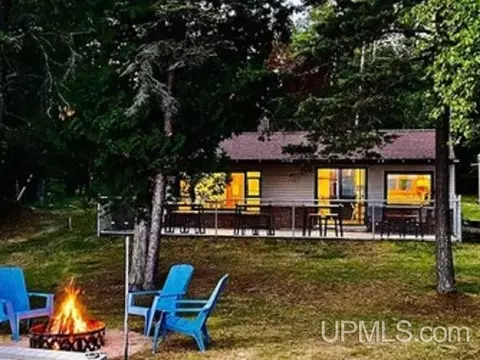 4175 Deerfield T, Rapid River, MI 49878