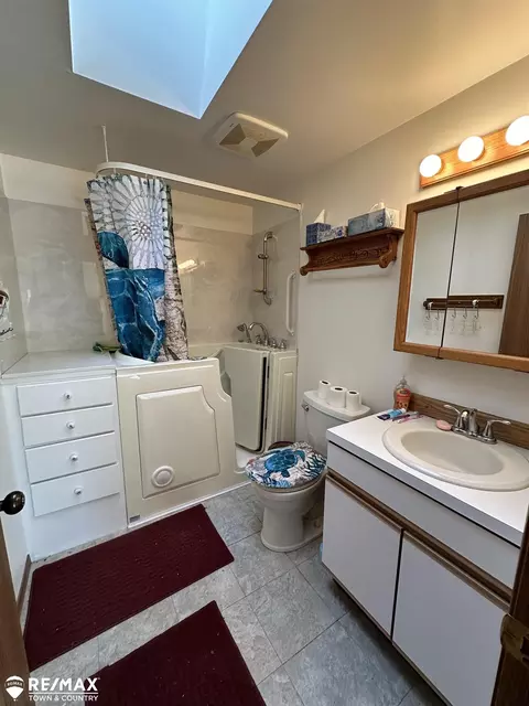 Bath - 5344 Archers, Gladwin, MI 48624 photo 1 of 1