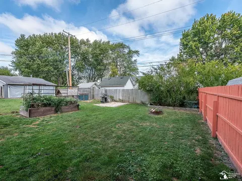 Exterior - 3283 6th, Monroe, MI 48162 photo 6 of 7
