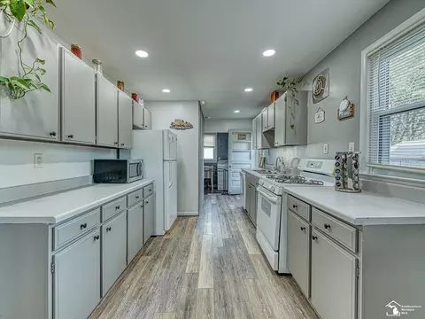 Kitchen - 3283 6th, Monroe, MI 48162 photo 1 of 5