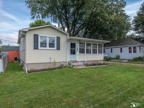 3283 6th, Monroe, MI 48162