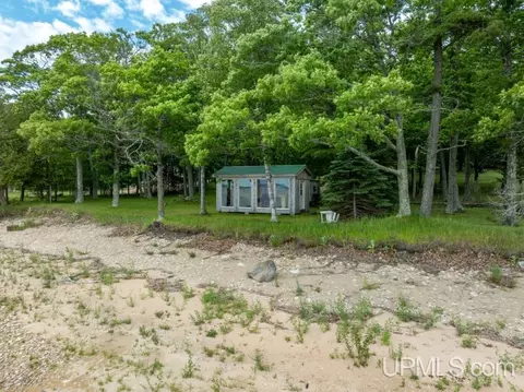 8319 Ee25, Rapid River, MI 49878 photo 11