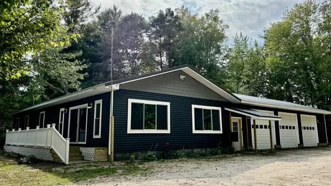 3607 N Castor, Coleman, MI 48618