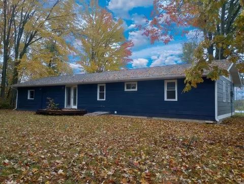 2144 S M-18, Gladwin, MI 48624 photo 3