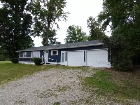 2144 S M-18, Gladwin, MI 48624 photo 2