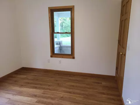 Bedroom - 7921 Crabb Rd, Temperance, MI 48182 photo 1 of 6