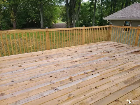 Exterior - 7921 Crabb Rd, Temperance, MI 48182 photo 6 of 8