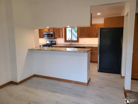 Kitchen - 7921 Crabb Rd, Temperance, MI 48182 photo 1 of 6