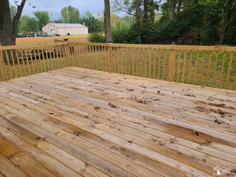 Exterior - 7921 Crabb Rd, Temperance, MI 48182 photo 7 of 8