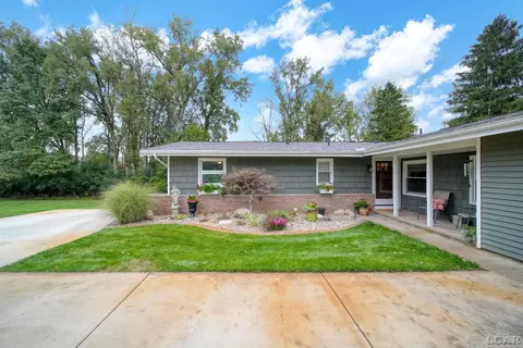 Exterior - 1608 N Dade, Jackson, MI 49203 photo 4 of 22
