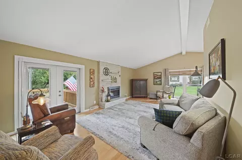 Living - 1608 N Dade, Jackson, MI 49203 photo 1 of 3