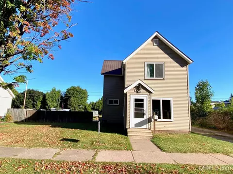 829 E Michigan, Ishpeming, MI 49849