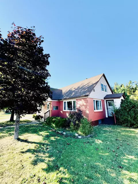 413 Croix, Negaunee, MI 49866