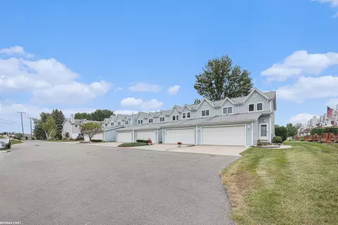 651 Pointe Tremble, Algonac, MI 48001 photo 2