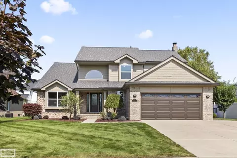 27705 Ashland, Harrison Township, MI 48045