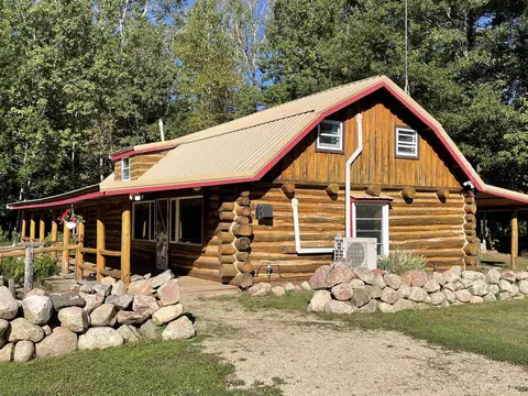 n17187 Boulder Ridge Drive, Pembine, WI 54156