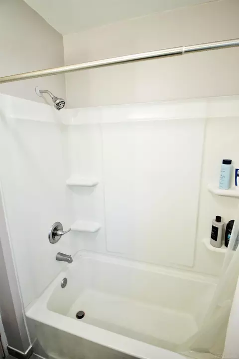 825-827 Neff, Grosse Pointe, MI 48230 photo 17