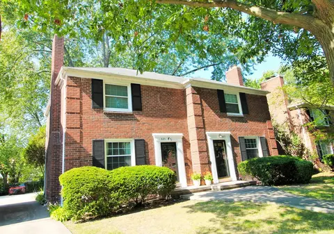 825-827 Neff, Grosse Pointe, MI 48230 photo 4