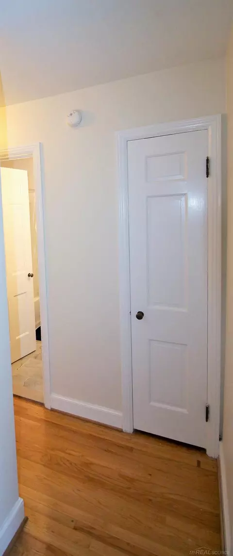 825-827 Neff, Grosse Pointe, MI 48230 photo 22