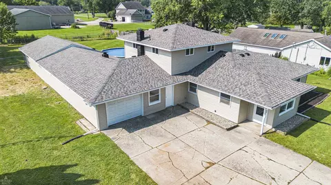 5112 Kendall, Burton, MI 48509