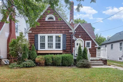 259 Lockwood, Saginaw, MI 48602