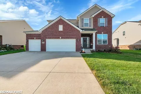 24068 Dartmoor, Macomb, MI 48042