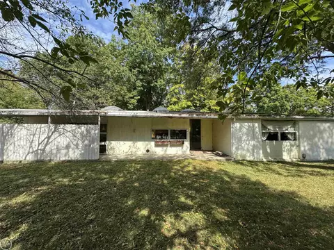 28569 River Crst, Southfield, MI 48034