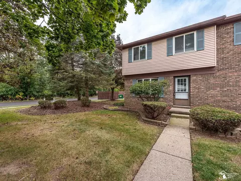 261 Sheffield, Saline, MI 48176