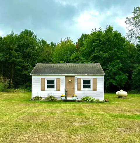 2705 W Burt, Montrose, MI 48457