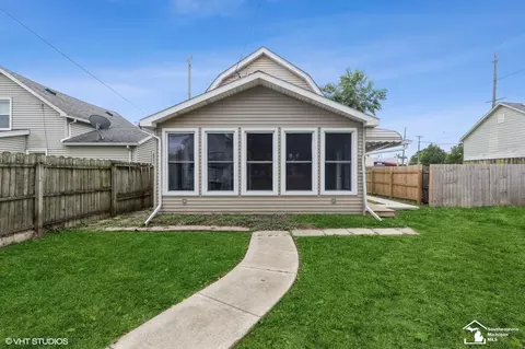 1109 E 1st, Monroe, MI 48161 photo 2