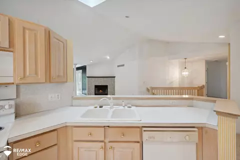 9616 Creekside, Davison, MI 48423 photo 11