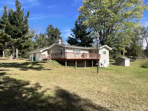 3704 Woods, Harrison, MI 48625