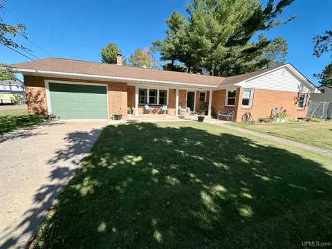 138 N N Pne, Gwinn, MI 49841