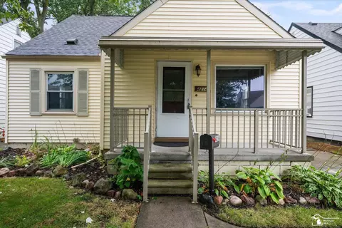 Exterior - 4214 Cadillac, Wayne, MI 48184 photo 1 of 4