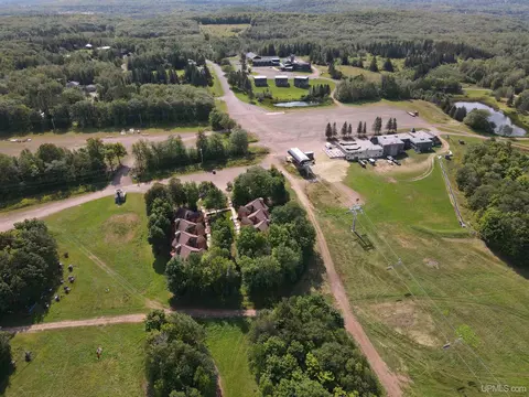 203-2486 Summit, Wakefield, MI 49968