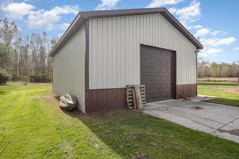 2356 Erickson, Pinconning, MI 48650 photo 6