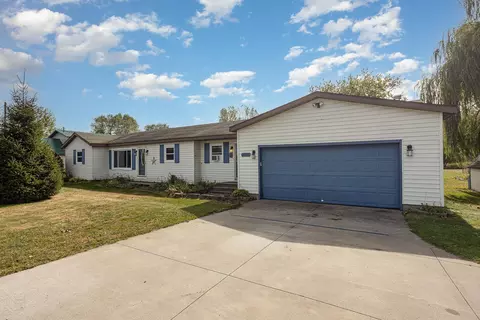 2356 Erickson, Pinconning, MI 48650 photo 3