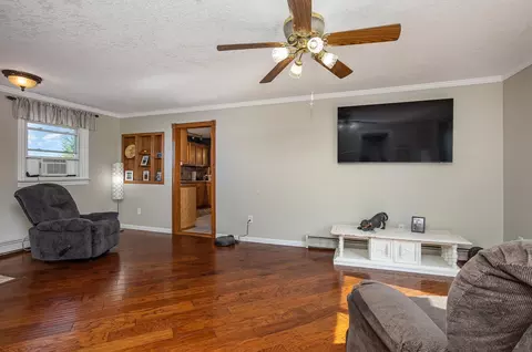2356 Erickson, Pinconning, MI 48650 photo 12