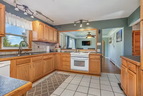 2356 Erickson, Pinconning, MI 48650 photo 8