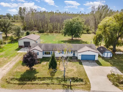 2356 Erickson, Pinconning, MI 48650