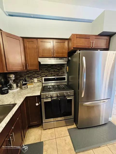 Kitchen - 409 Sequoia, Davison, MI 48423 photo 1 of 3