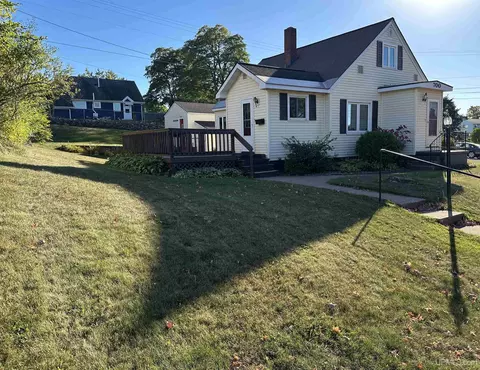 700 Poplar, Ishpeming, MI 49849